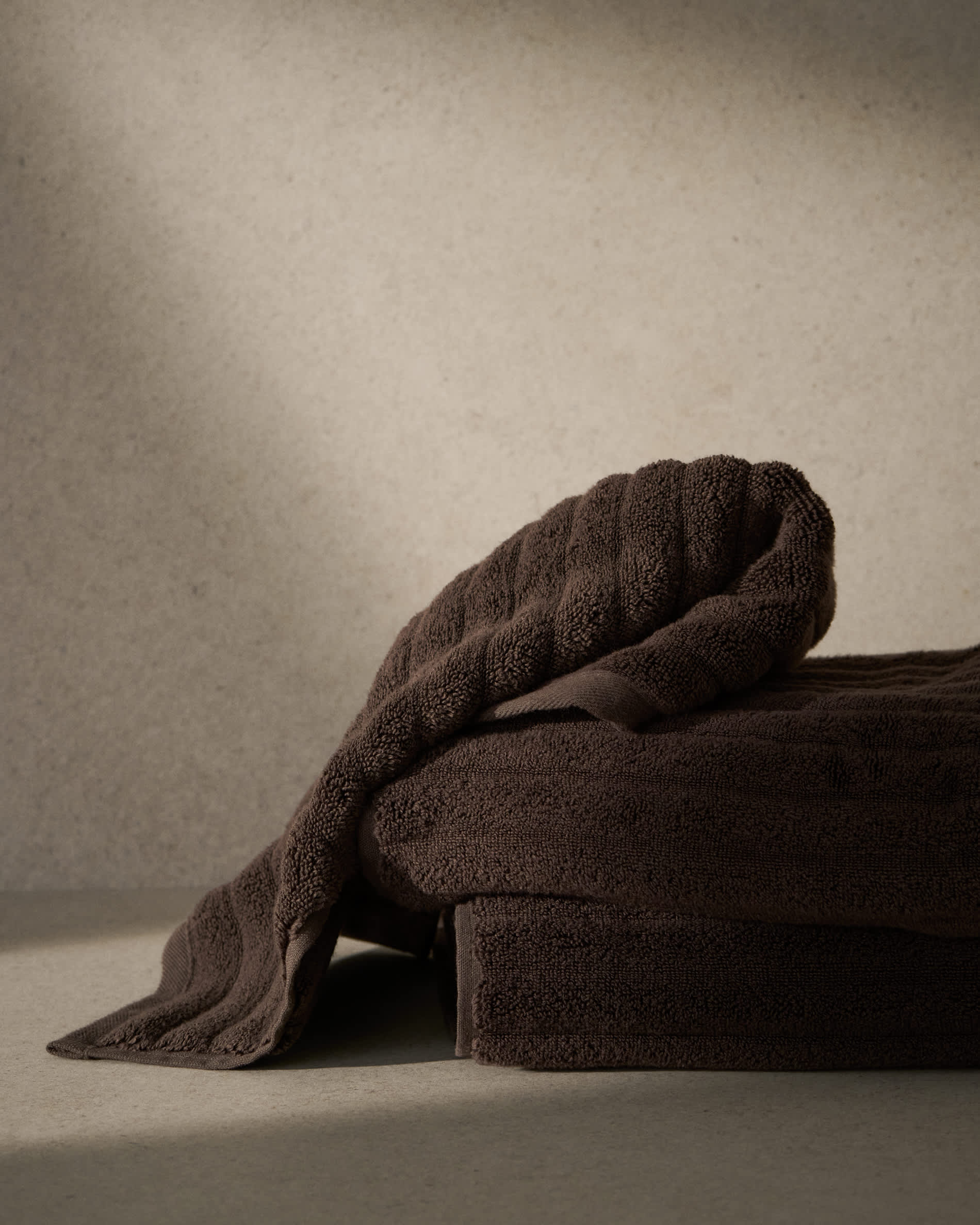 Navira 100%-cotton brown hand towel 30 x 50 cm