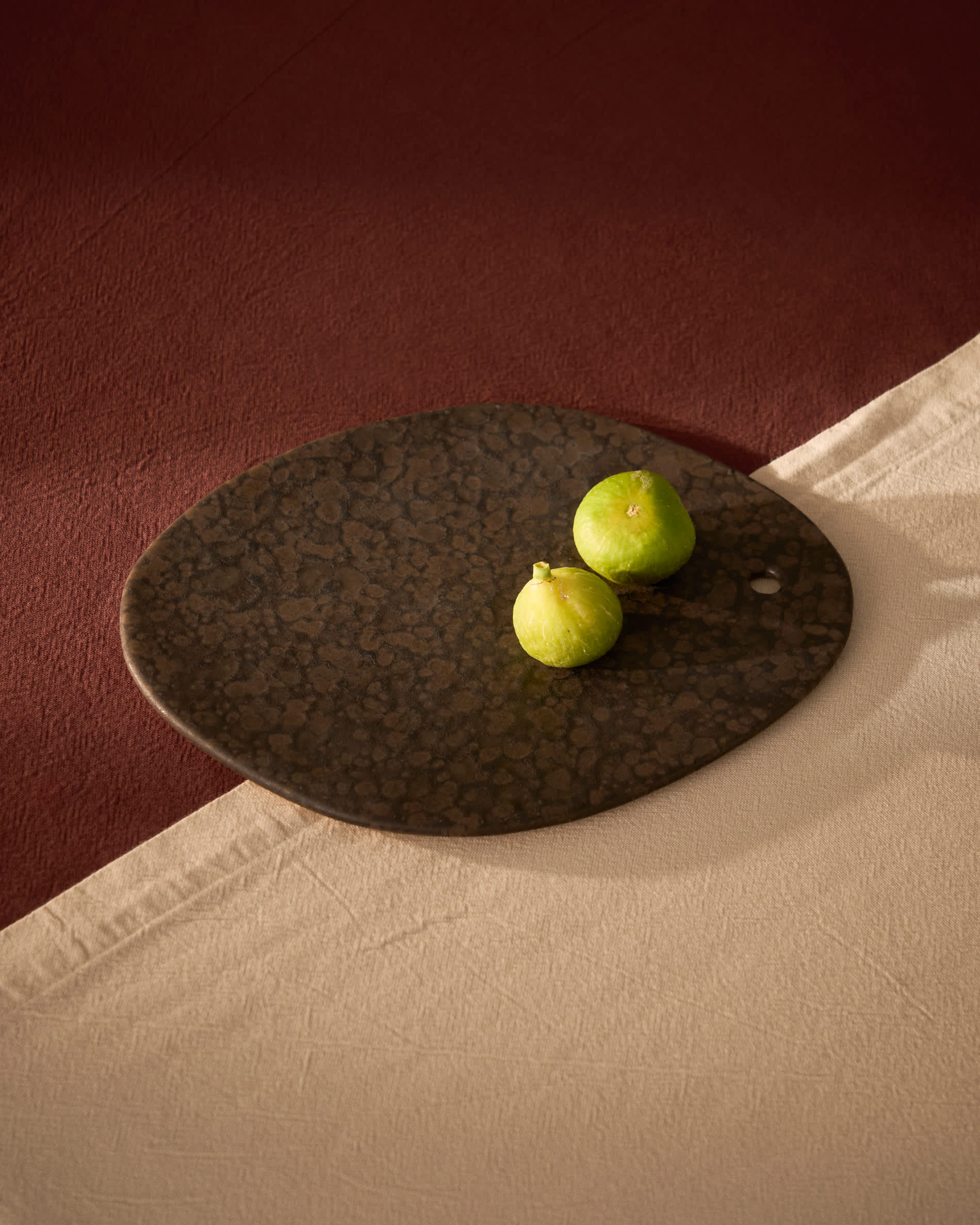 Convia brown ceramic serving board 26 x 36.5 cm