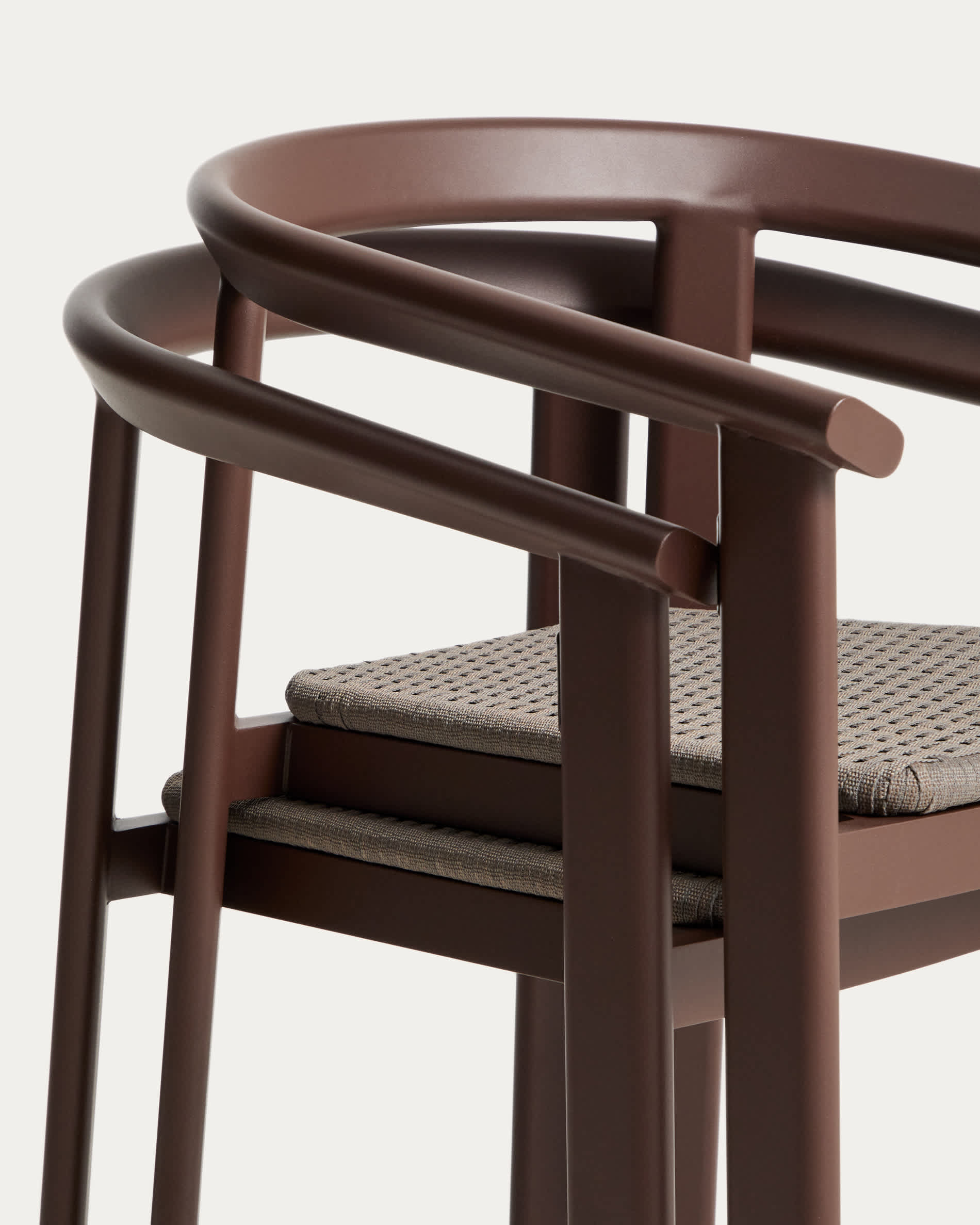 Erice stackable outdoor chair in aluminium and brown rope