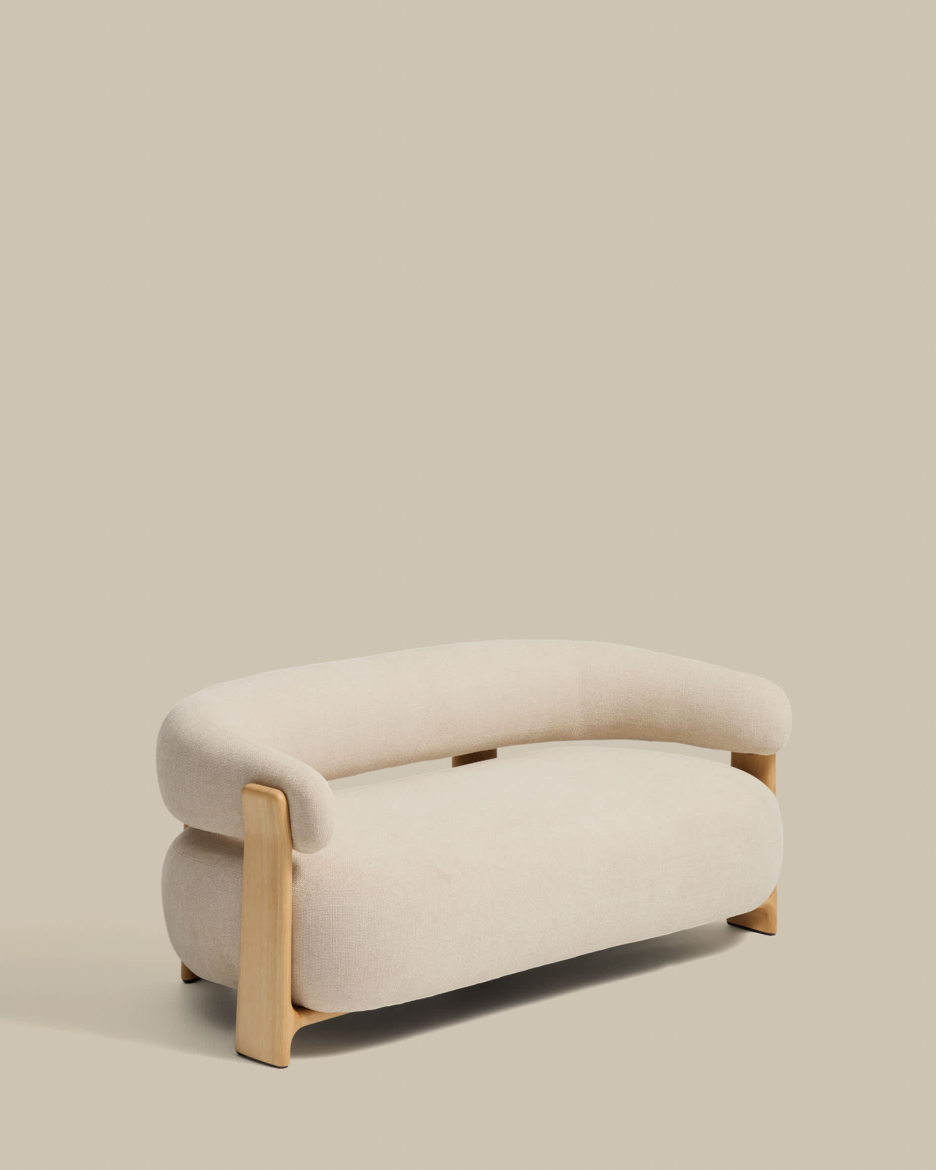 Granite 2-seater sofa in beige chenille with solid ash wood legs with natural finish 155cm FSC 100%
