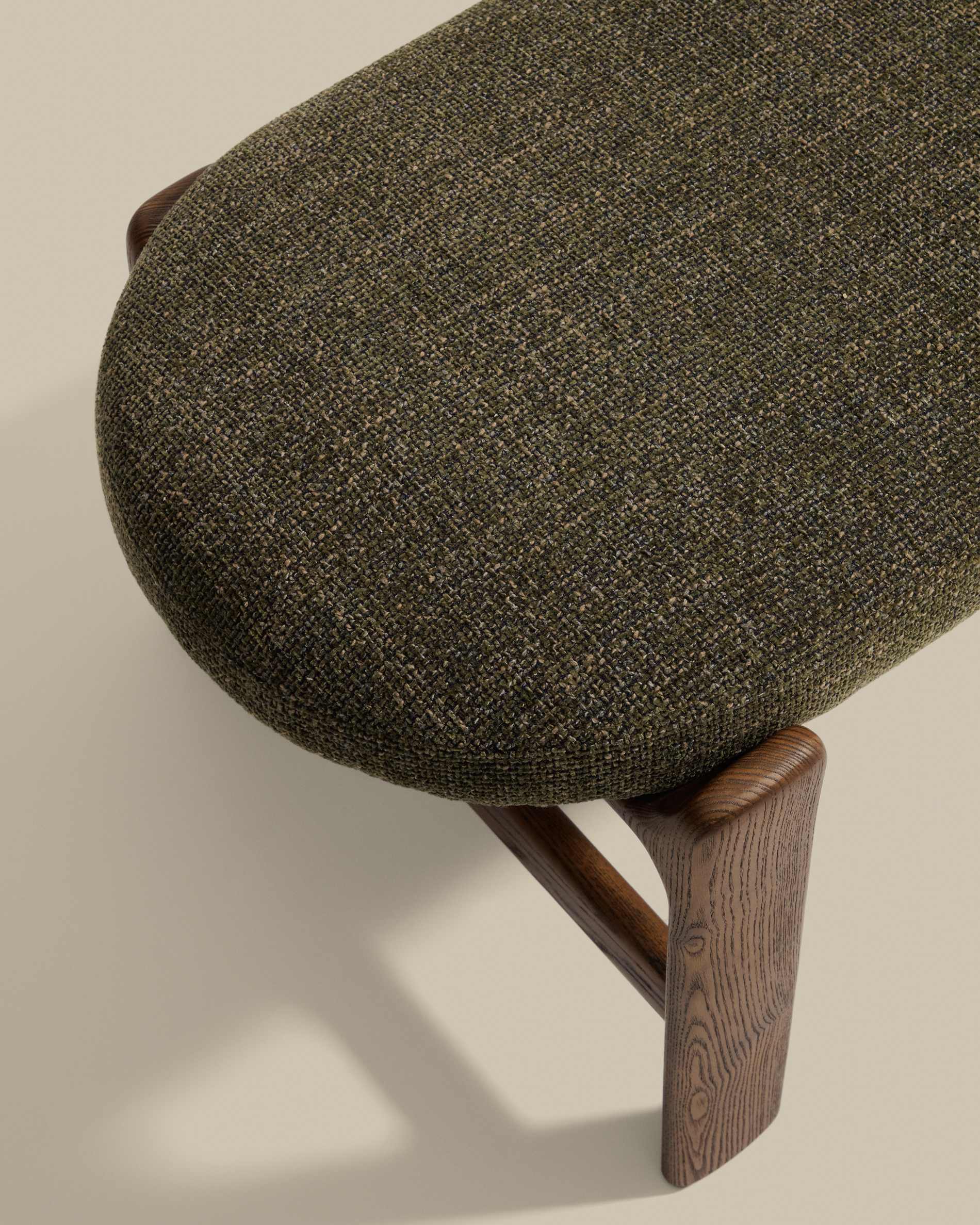 Granite bench in green chenille and solid ash wood with walnut finish 120cm FSC 100%
