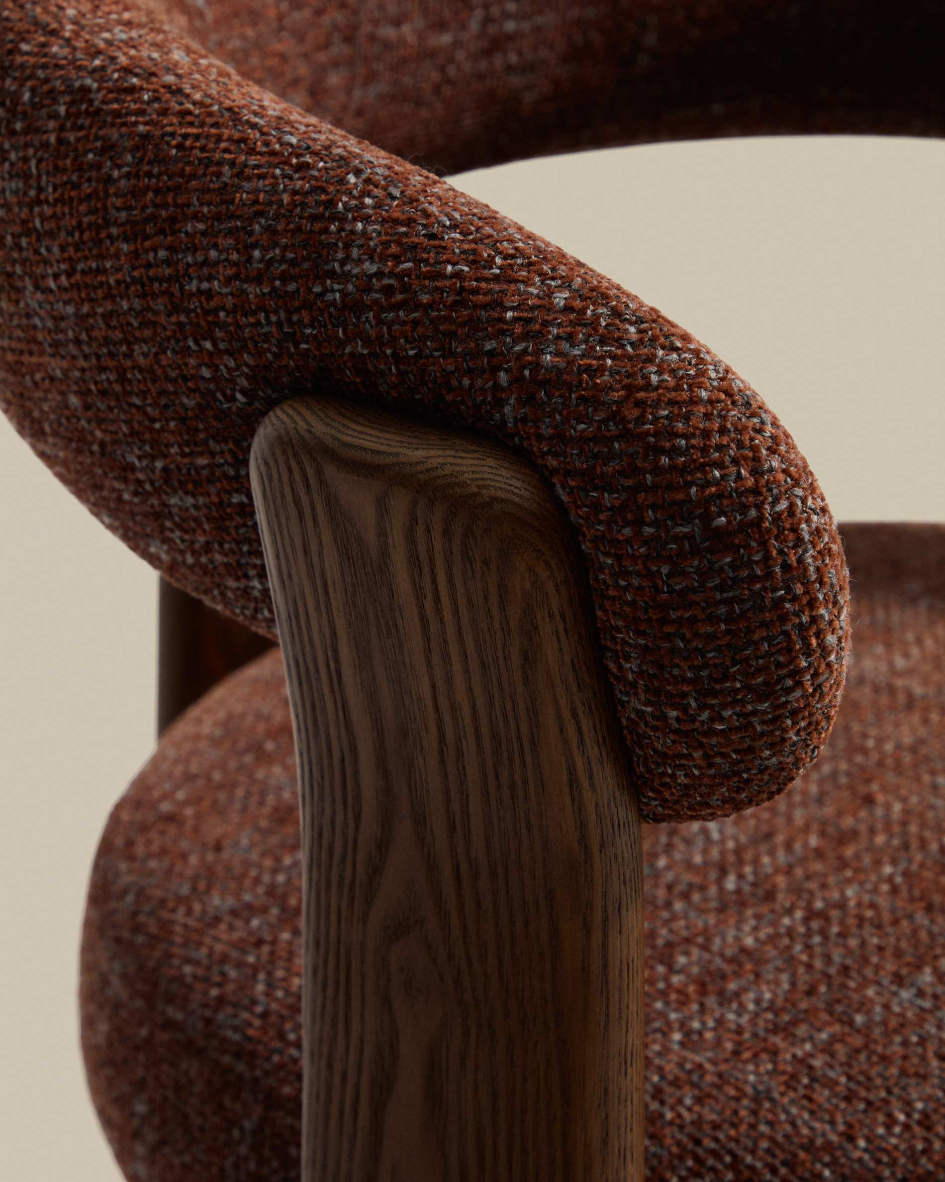 Granite stool with 3 legs in brown chenille and solid ash wood with walnut finish FSC 100% 65cm.