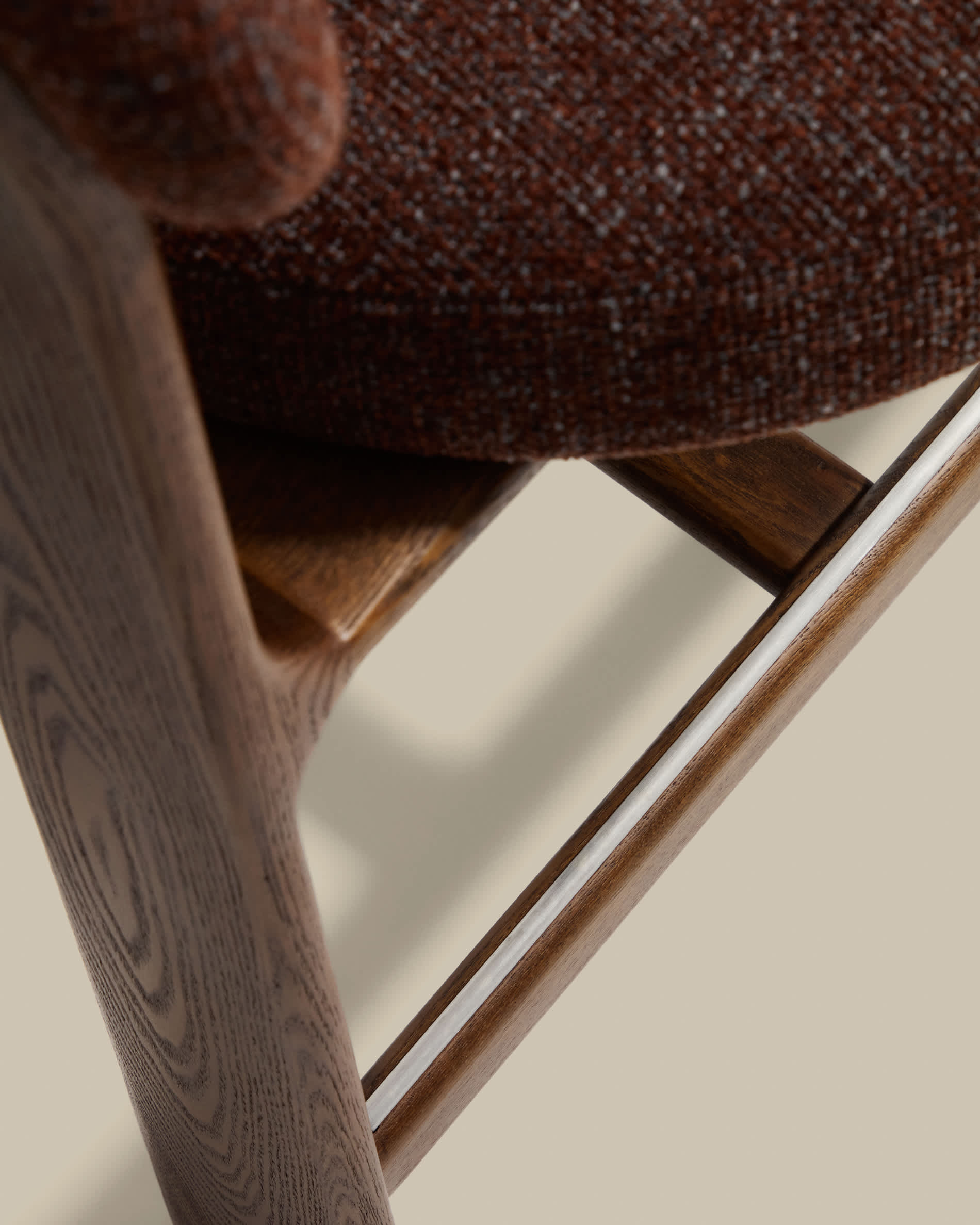 Granite stool with 3 legs in brown chenille and solid ash wood with walnut finish FSC 100% 65cm.