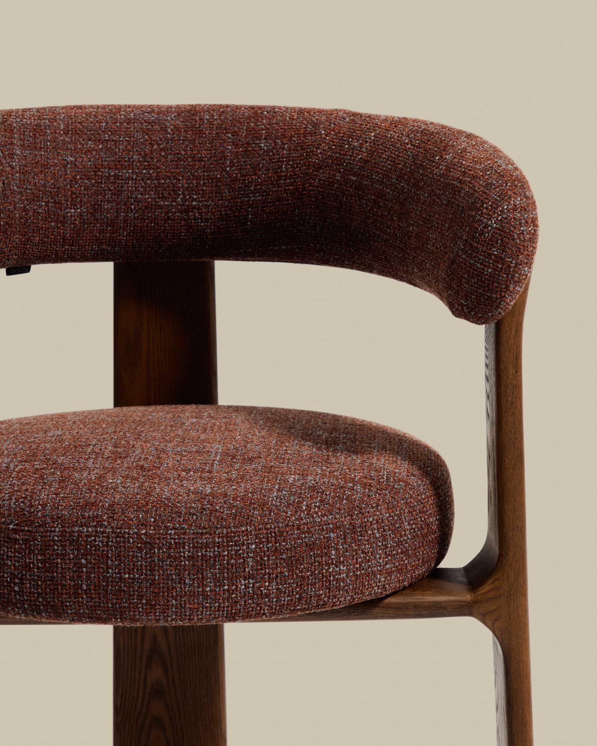 Granite stool with 3 legs in brown chenille and solid ash wood with walnut finish FSC 100% 65cm.