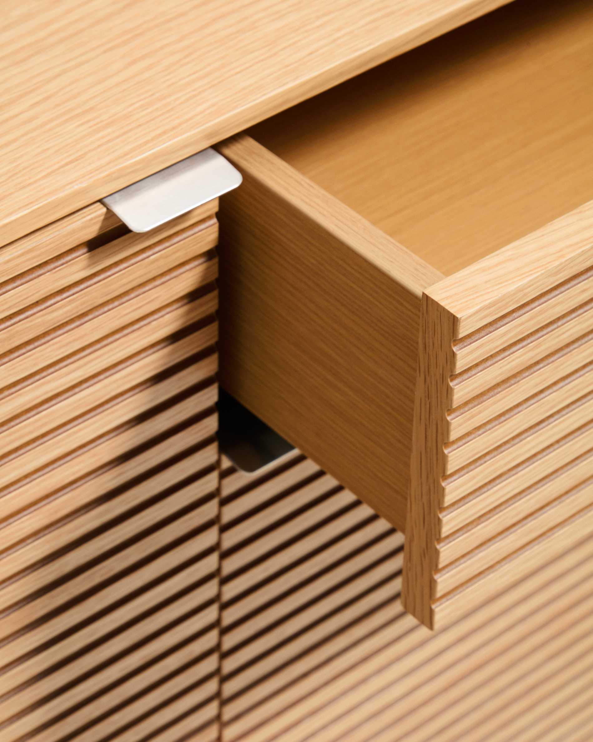 Norlen sideboard with 4 doors and 2 drawers in oak veneer with natural finish FSC Mix Credit 194.5 x 78 cm