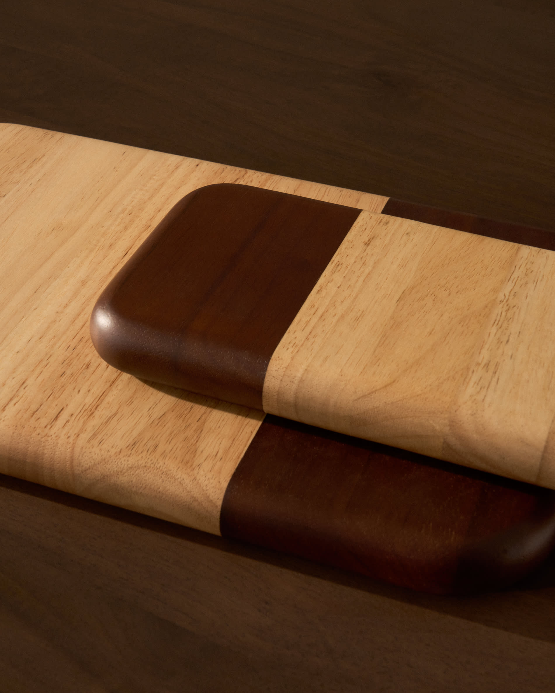 Milvara serving board in rubberwood 40 x 25cm FSC 100%
