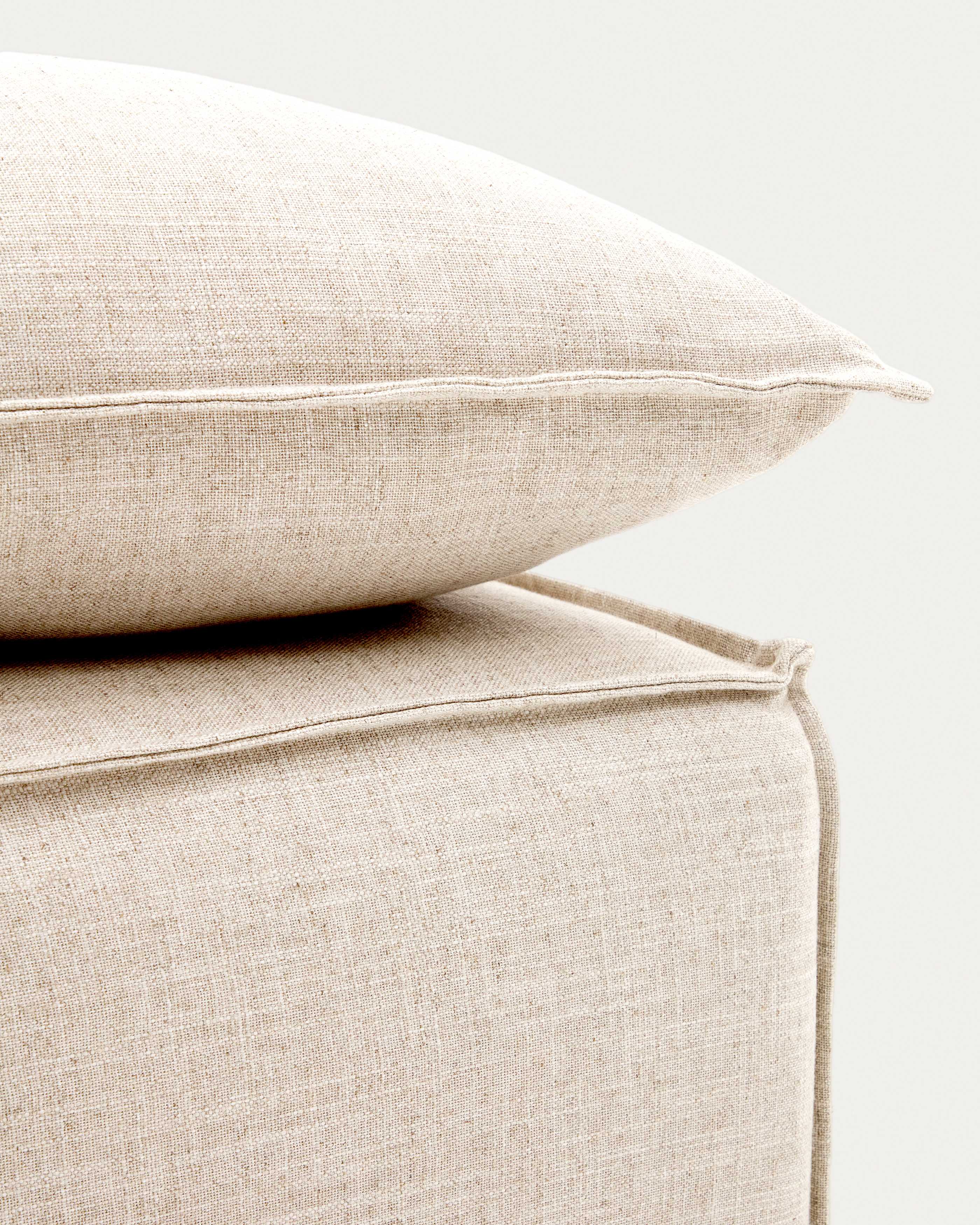 Anarela removable-cover footstool with beige linen cushion FSC Mix Credit 80 x 80 cm.
