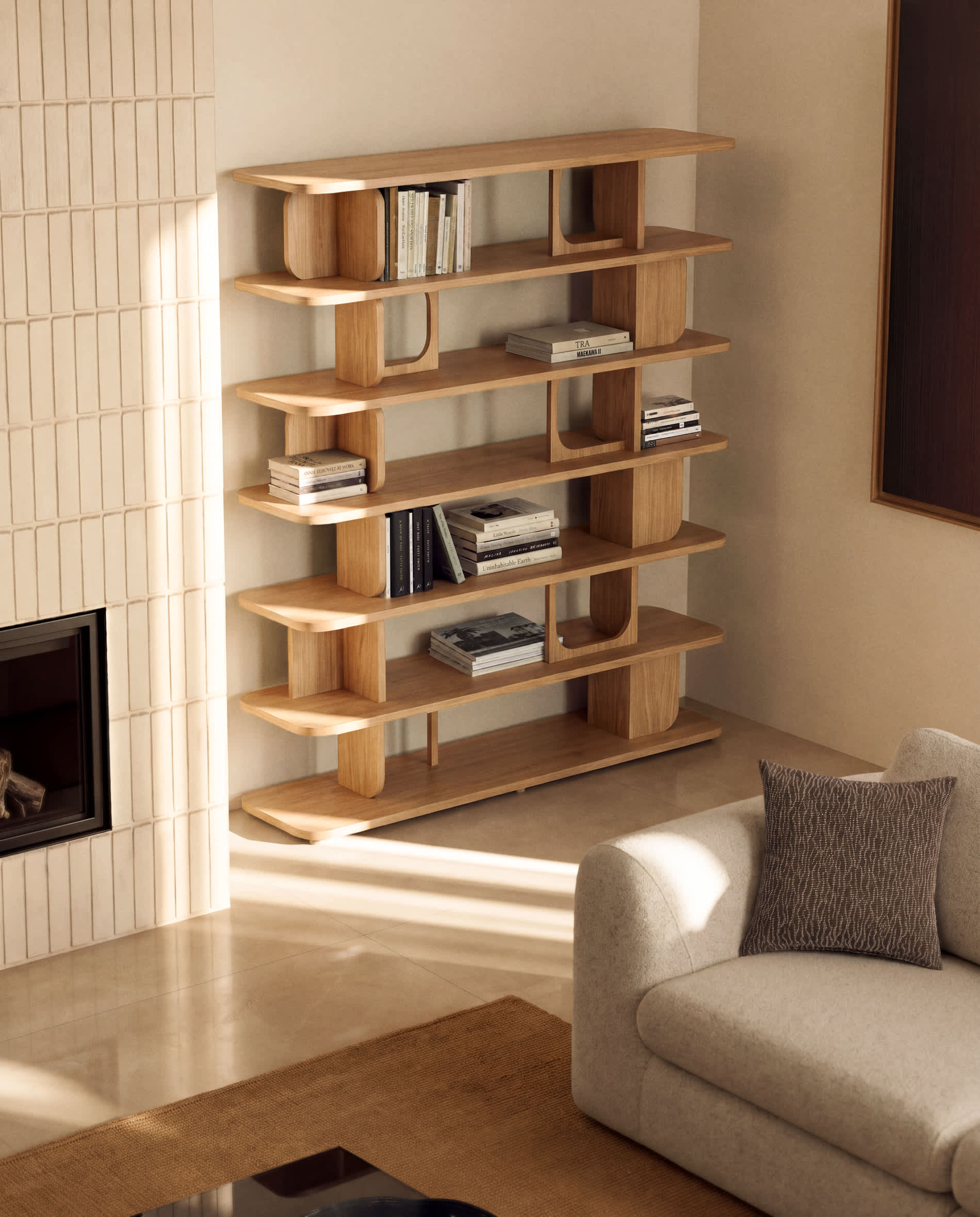 Aduma natural-coloured finish oak veneer shelving unit FSC 100% 160 x 187 cm