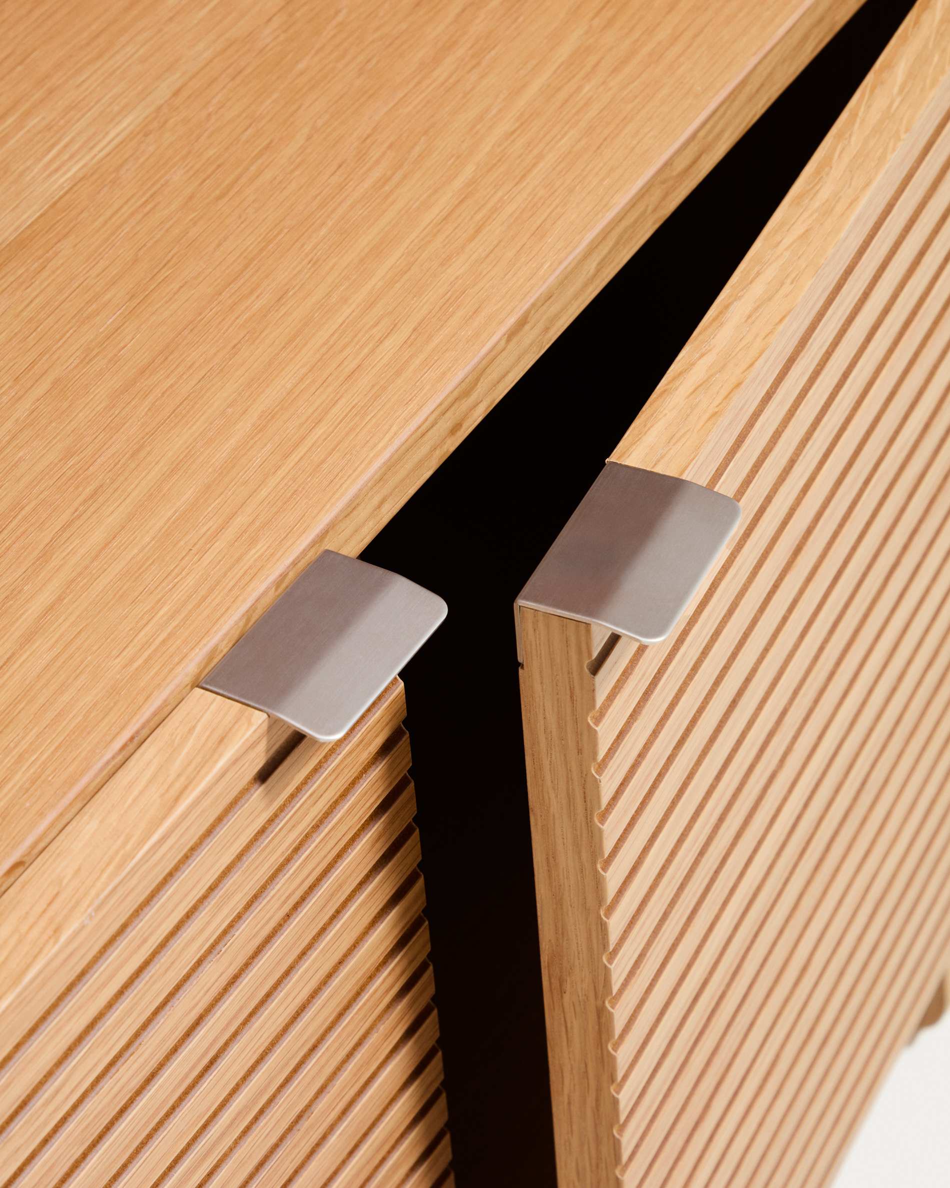 Norlen shelving unit in oak veneer with natural finish FSC Mix Credit 90 x 190 cm