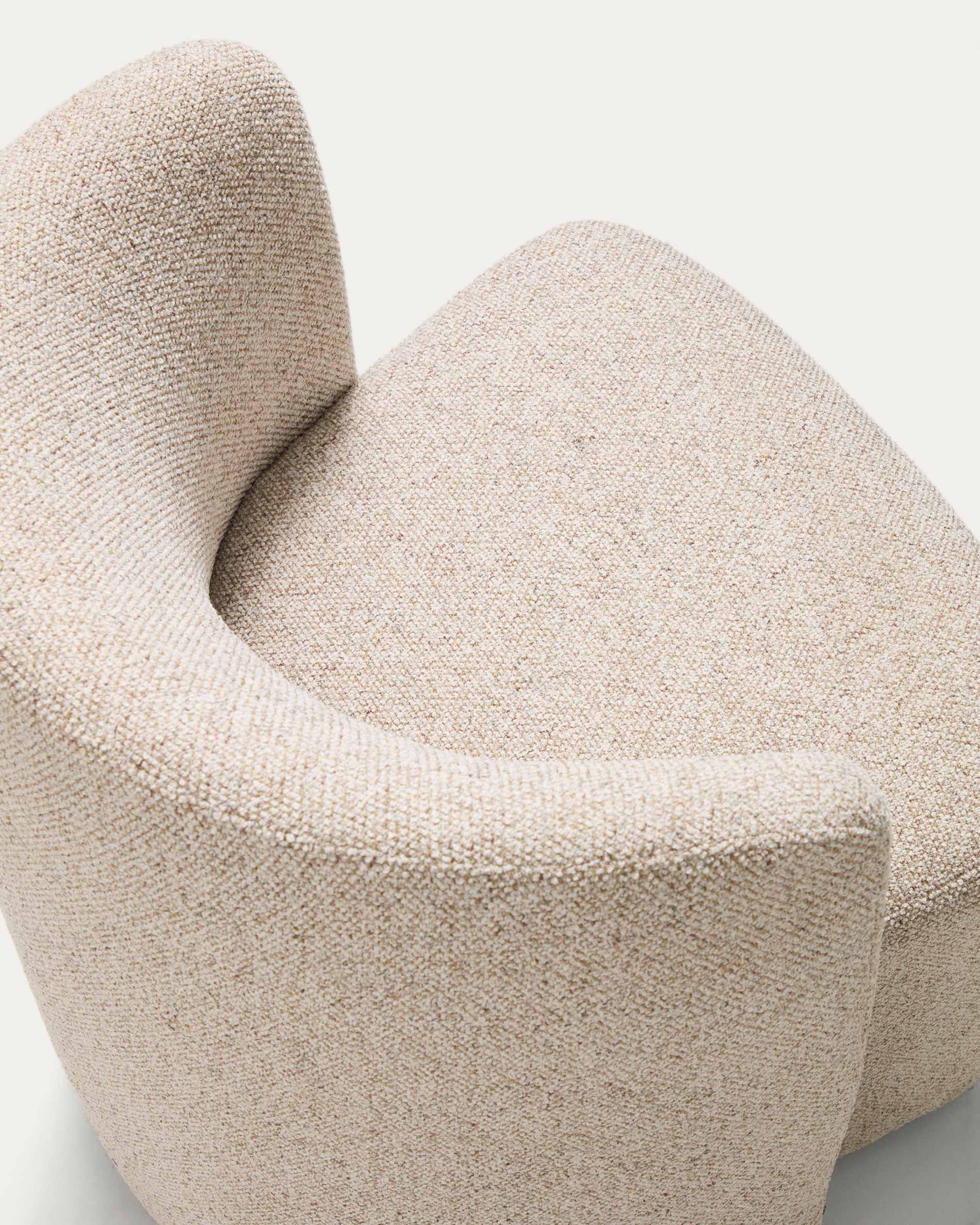Corvena chair in beige chenille FSC Mix Credit