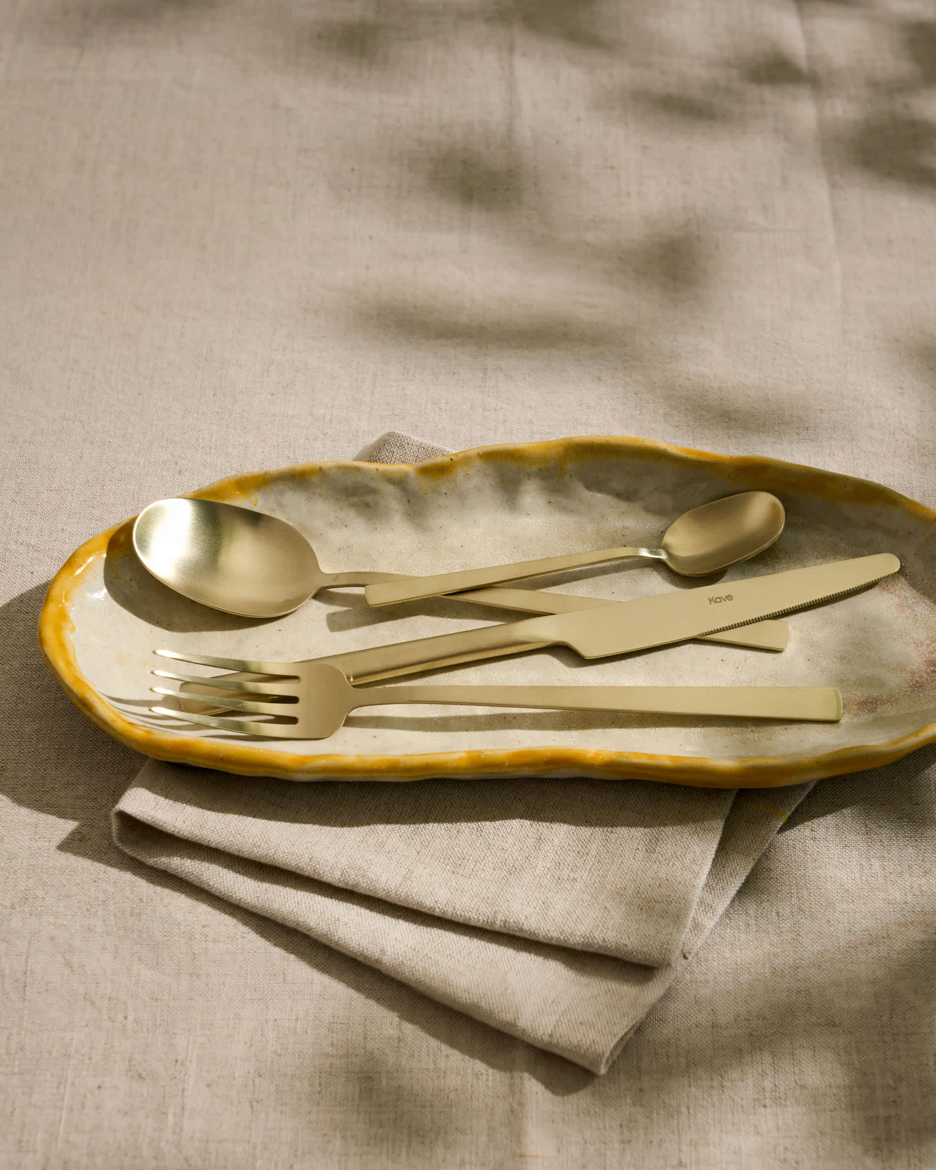 Belor white ceramic tray 31.8 x 13cm