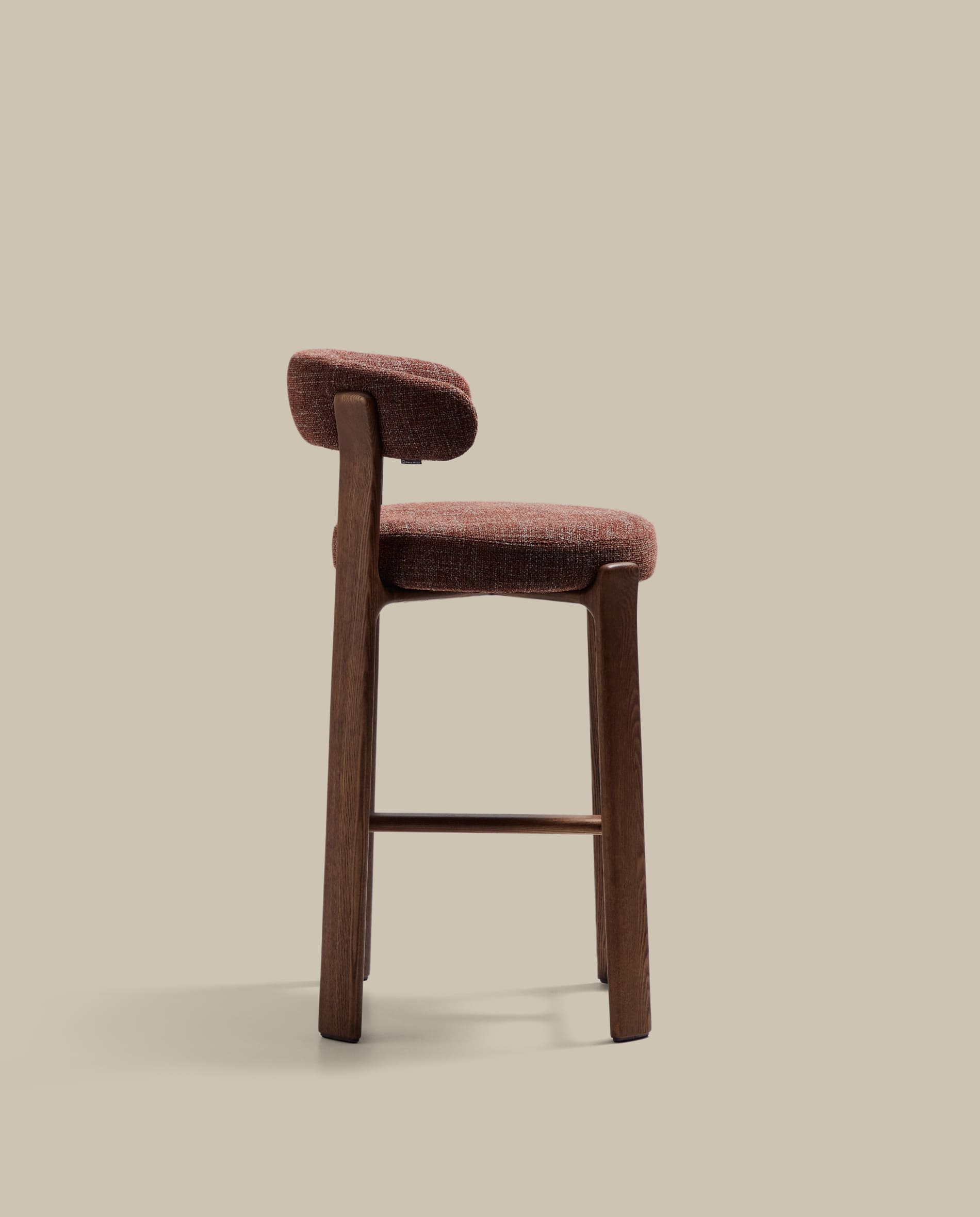 Granite fire-retardant stool with backrest in brown chenille and solid ash wood with walnut-coloured finish FSC 100% 75cm
