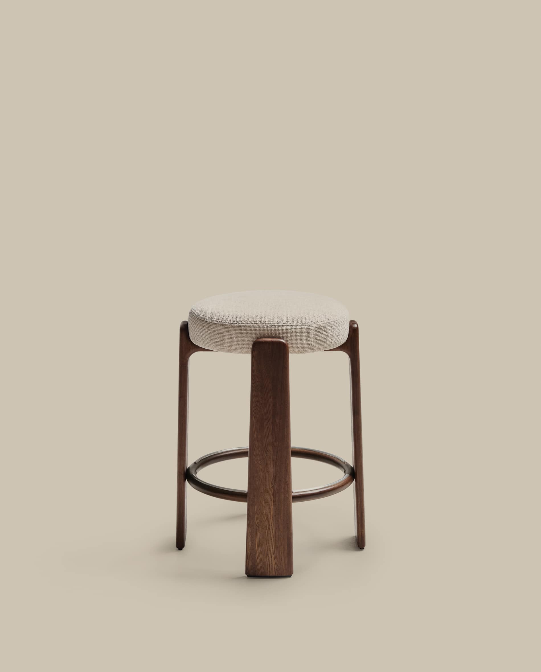 Granite stool in beige chenille and solid ash wood with walnut-coloured finish FSC 100% 65cm