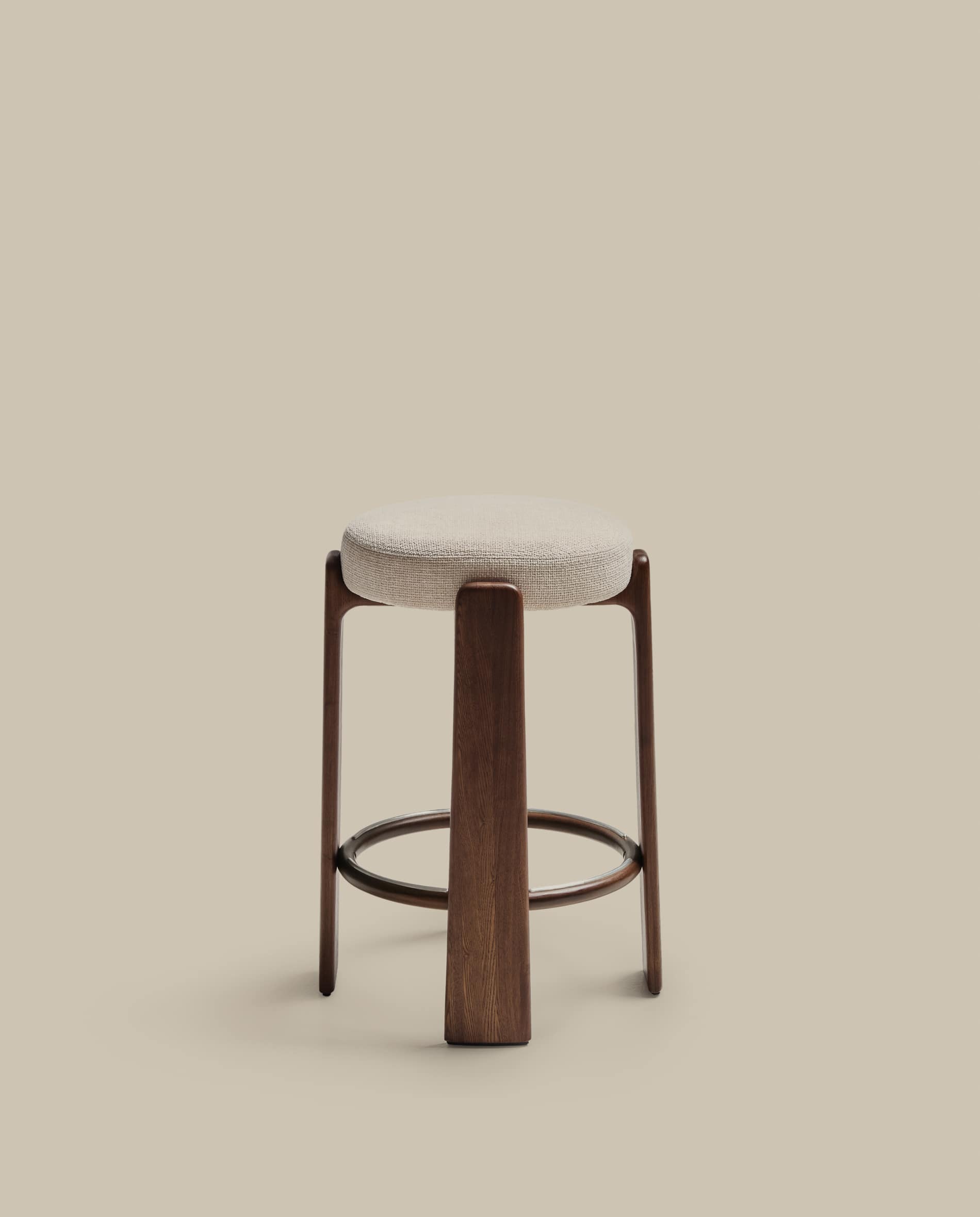 Granite stool in beige chenille and solid ash wood with walnut-coloured finish FSC 100% 75cm
