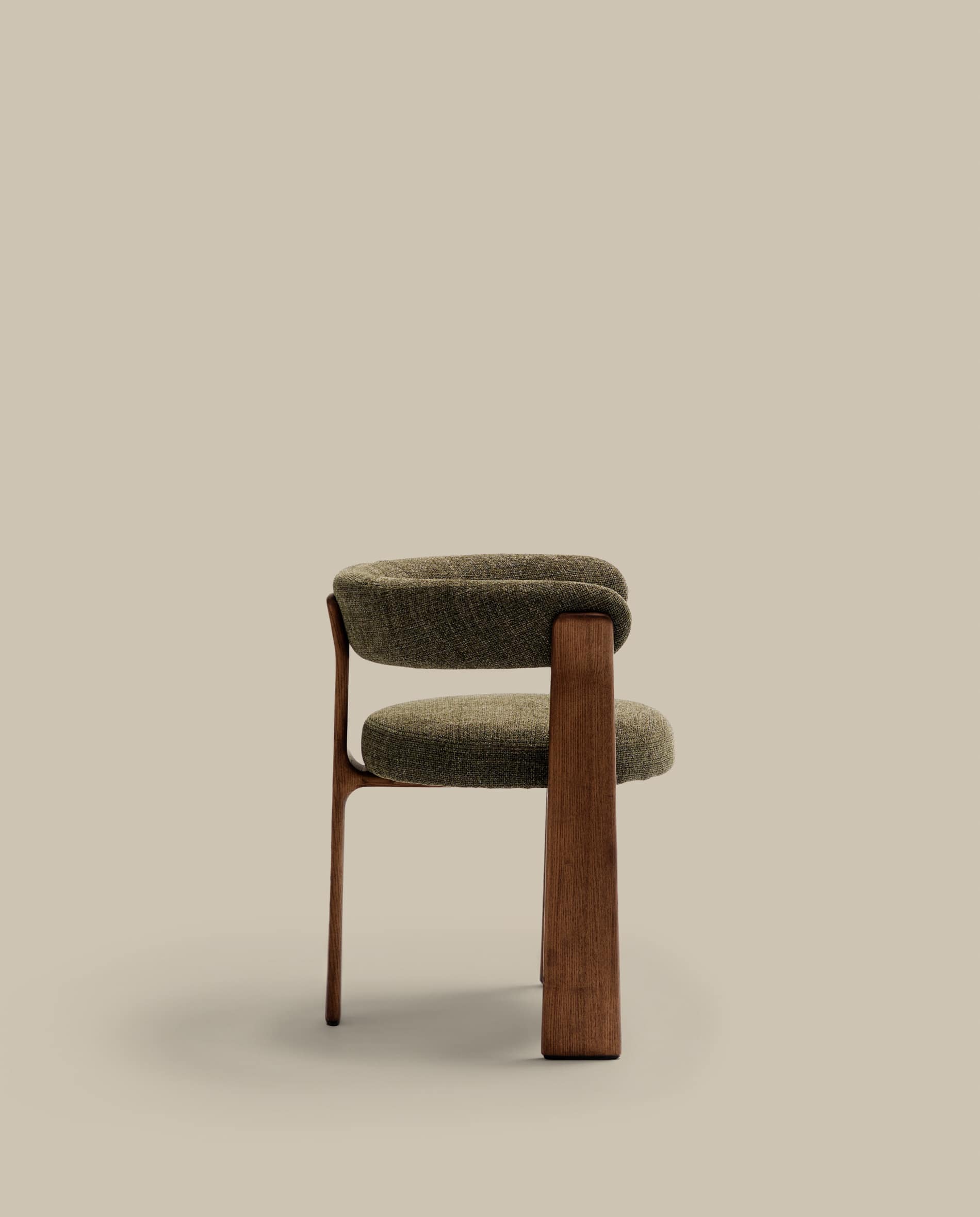 Granite fire-retardant chair (3 legs) in green chenille and solid ash wood with walnut-coloured finish FSC 100%