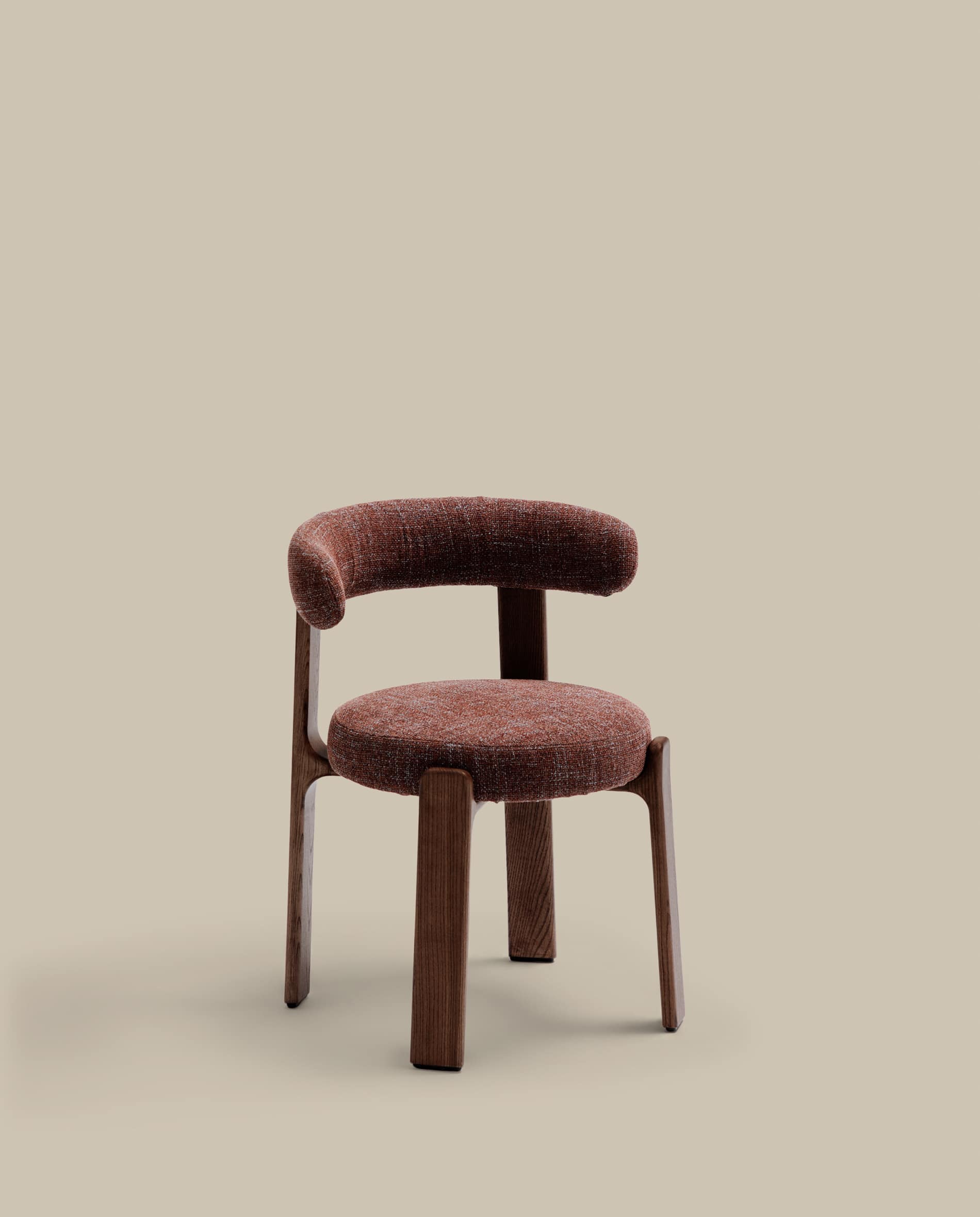 Granite chair in brown chenille and with solid ash wood in a walnut finish FSC 100%