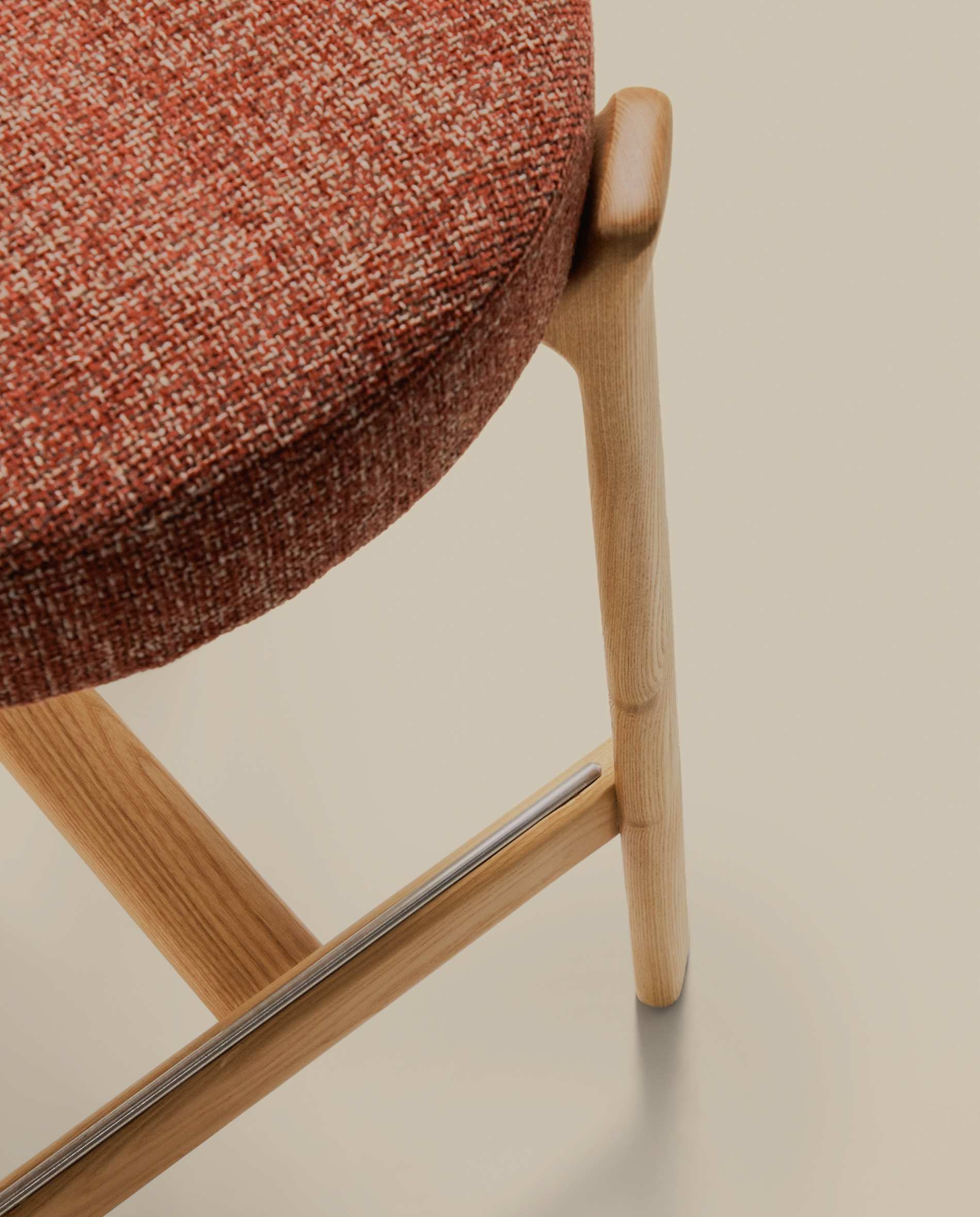 Granite fire-retardant stool with backrest in terracotta chenille and solid ash wood with natural-coloured finish FSC 100% 65cm