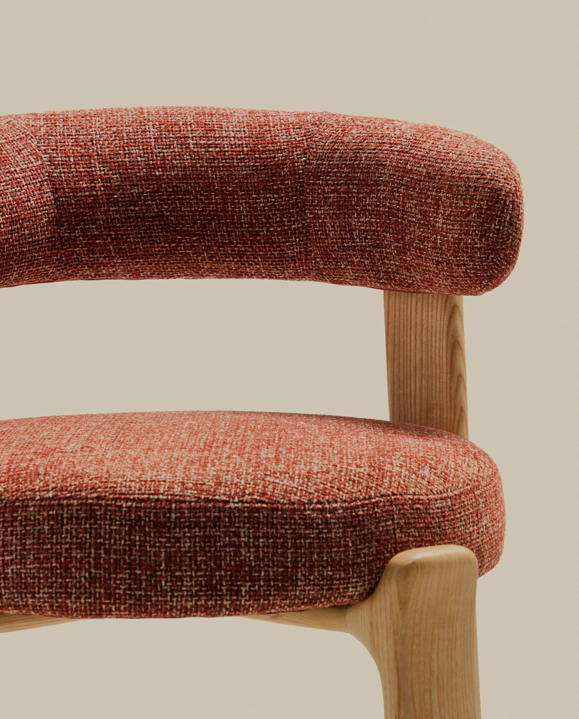 Granite fire-retardant stool with backrest in terracotta chenille and solid ash wood with natural-coloured finish FSC 100% 75cm