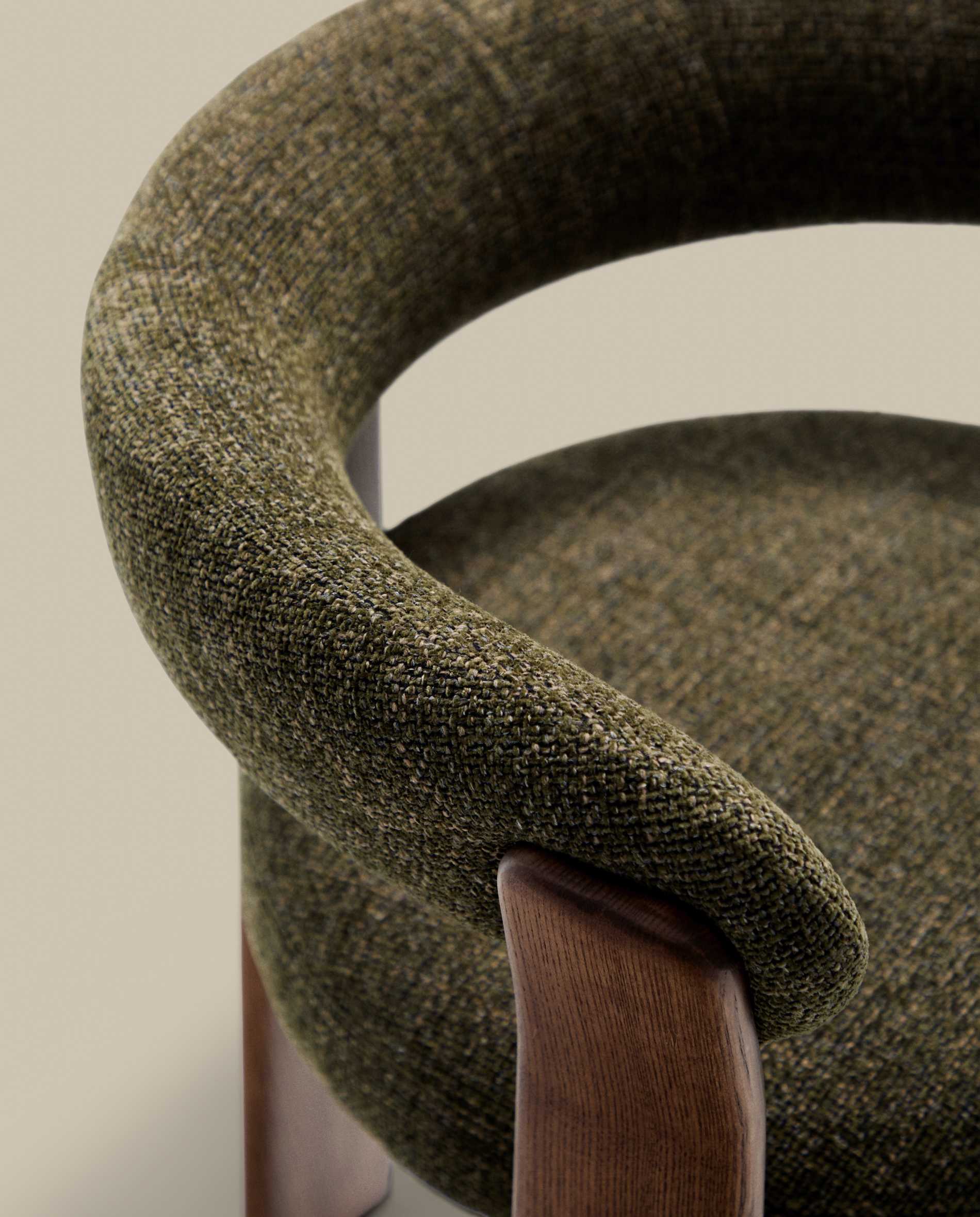 Granite 3-legged chair in green chenille and with solid ash wood in a walnut finish FSC 100%