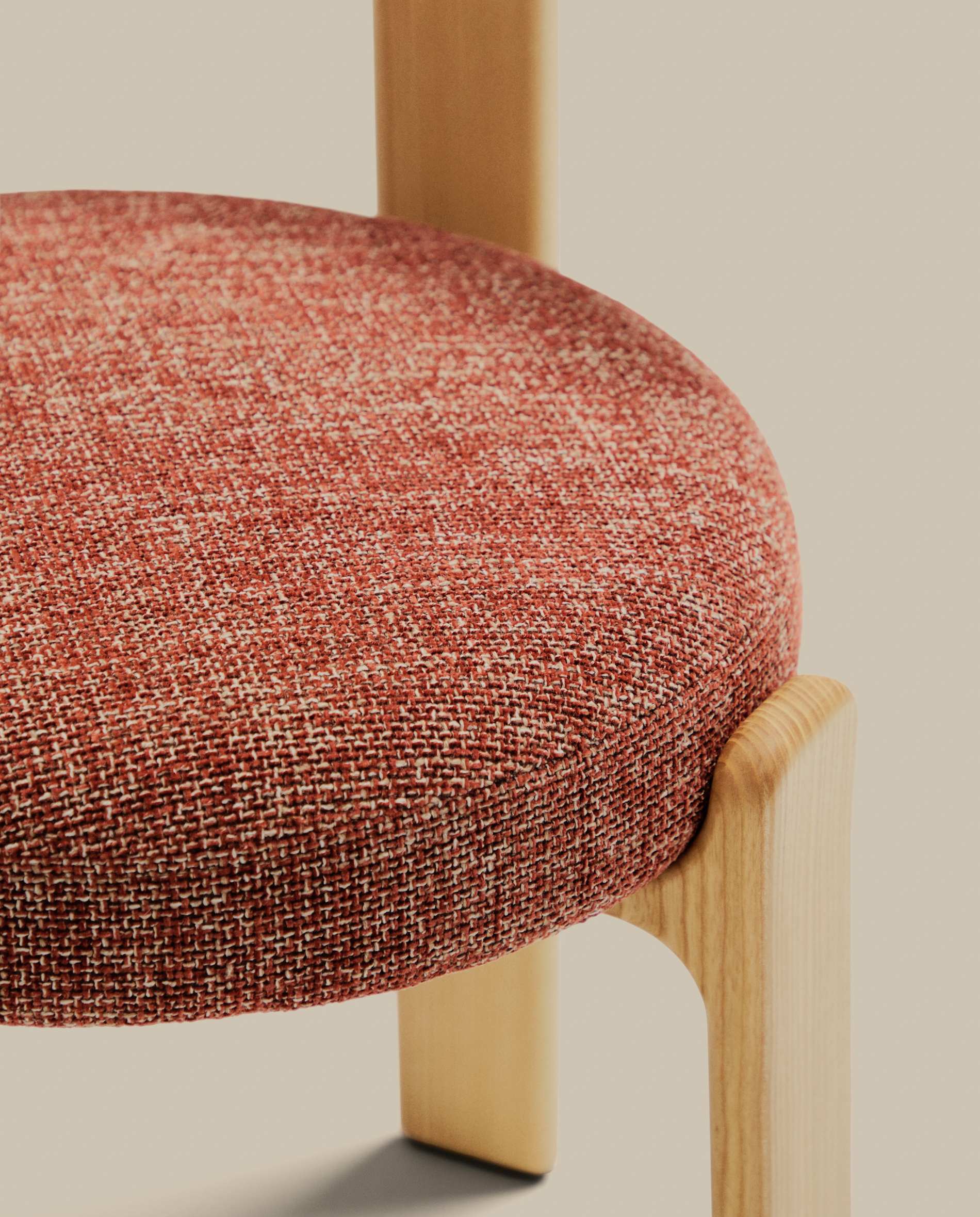 Granite chair terracotta-coloured chenille and solid ash wood in a natural tone finish FSC 100%