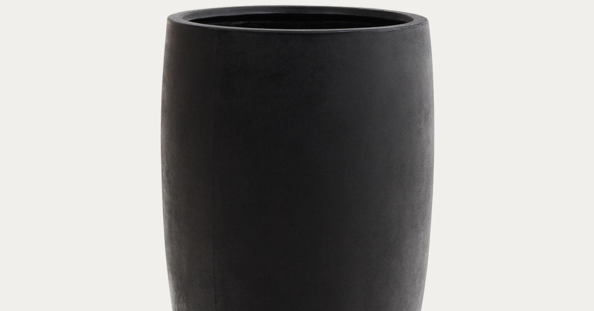 47th & Main Blumentopf Aus Zement – 12,4 Cm Hoch, Schwarz Mit Meer-Spray Design