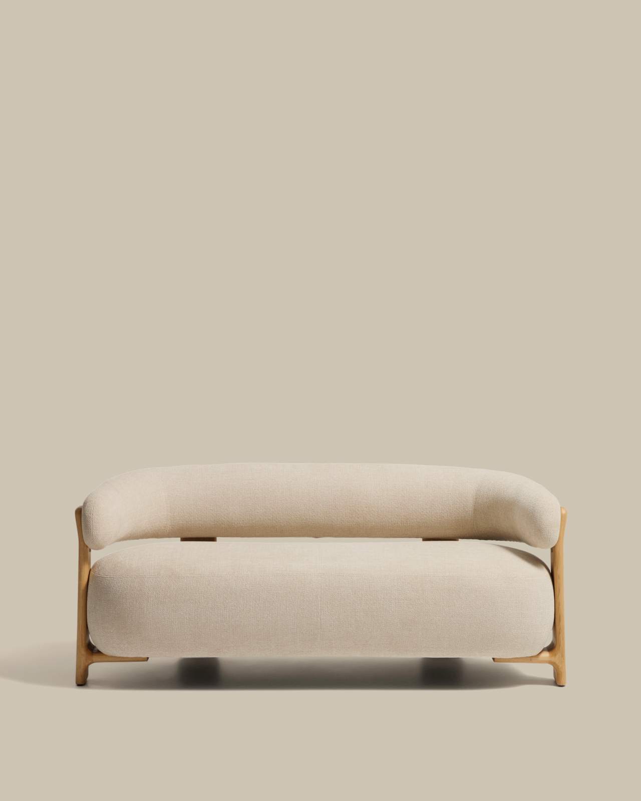 Granite 2-seater sofa in beige chenille with solid ash wood legs with natural finish 155cm FSC 100%
