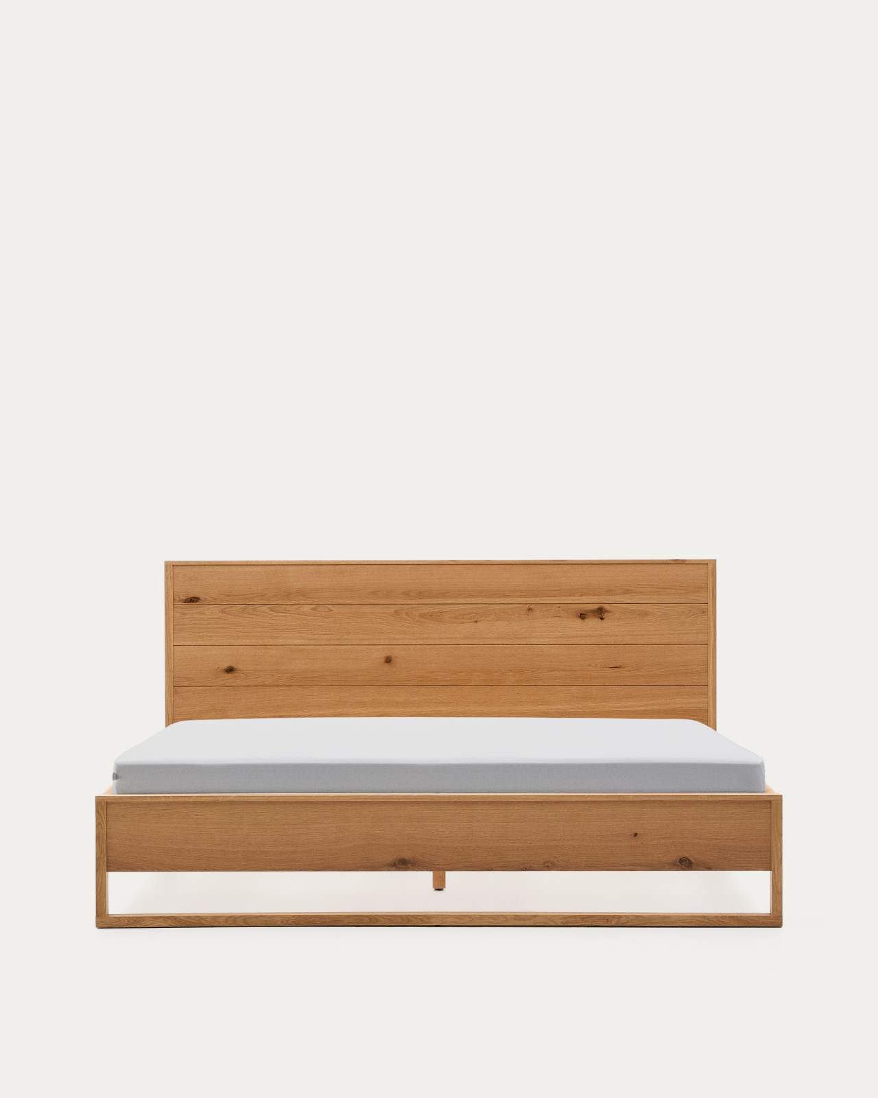 Alguema bed in oak veneer with natural finish for 180 x 200cm mattress