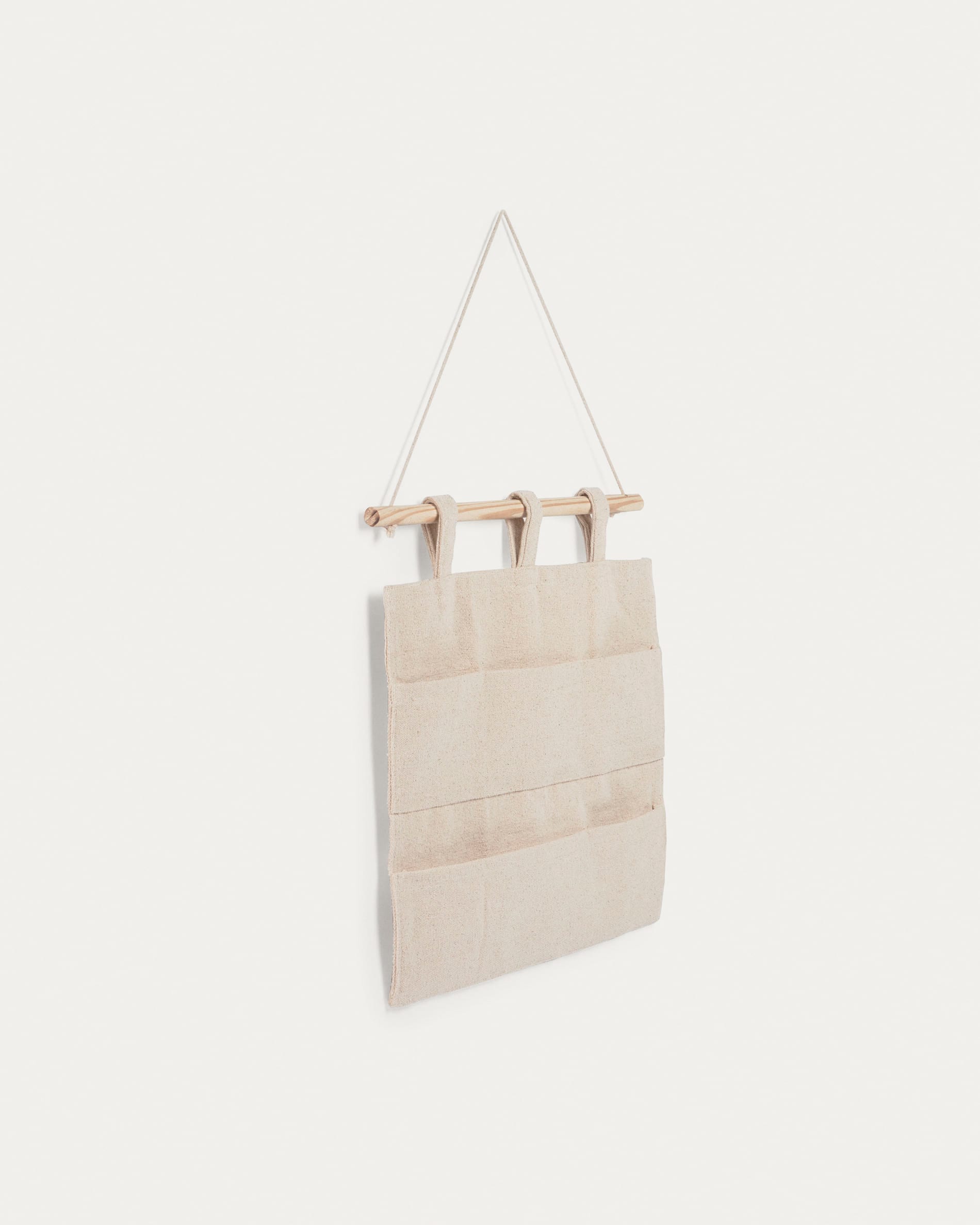 Wall hanging store organiser