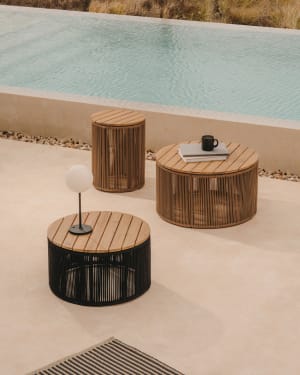 Τραπέζι σαλονιού Dandara από ατσάλι, μπεζ σκοινί και μασίφ ξύλο ακακίας Ø70 εκ. FSC 100%