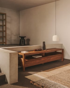 Έπιπλο τηλεόρασης Sashi από μασίφ ξύλο τικ 200 x 40 εκ.