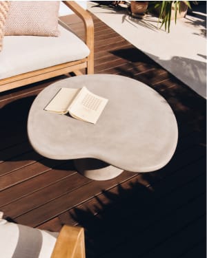 Macarella cement coffee table, 83 x 77 cm