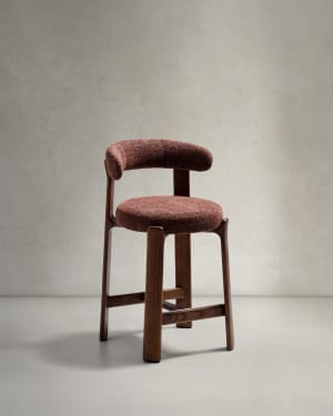Σκαμπό Granite από καφέ chenille και μασίφ ξύλο δρυός με φινίρισμα σε χρώμα καρυδιάς FSC 100% 65 εκ.