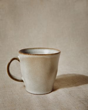 Small white ceramic Coval cup