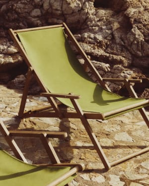 Vilara green outdoor folding deck chair made of FSC 100% solid acacia wood