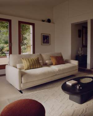 Veliro beige chenille 3-seater sofa with black steel legs 240cm FSC Mix Credit