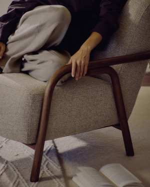 Sylo armchair in taupe chenille and solid ash wood with walnut-coloured finish FSC 100%