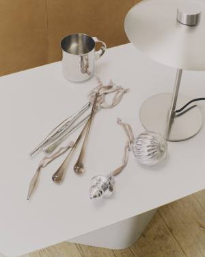 Alsenia set of 2 brown recycled glass hanging ornaments 26 cm