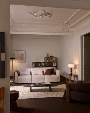 Lares 3-seater sofa with motorised sliding seats and reclining headrest in beige chenille 255cm