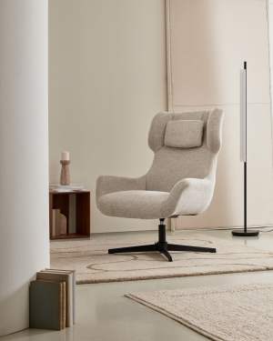 Fauteuil giratoire avec accoudoirs Zalina en chenille beige et acier avec finition noire FSC 100%