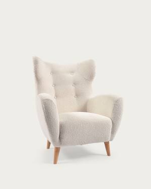 Patio armchair in white bouclé with solid, beech wood legs FSC Mix Credit