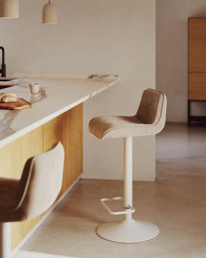 Sgabello Zenda in ciniglia beige e acciaio bianco opaco 81-102 cm FSC 100%