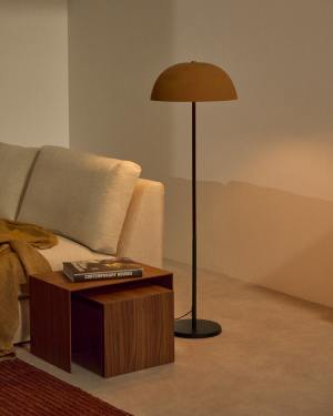 Nibla staande lamp van zwart metaal en kap met terracotta-effect