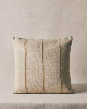 Disis cushion cover made of linen and cotton with beige woven stripes 45 x 45 cm