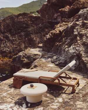 Sonsaura sun lounger made from solid eucalyptus wood FSC 100%