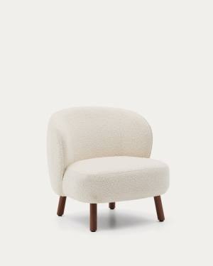 Ulit armchair in white bouclé with solid ash wood legs in a walnut finish