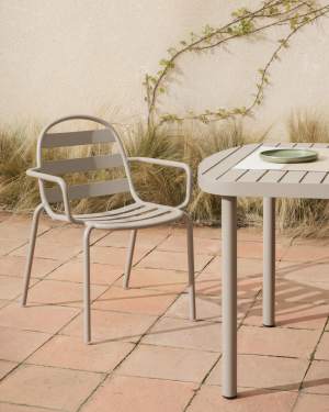 Joncols outdoor chair in aluminium with taupe painted finish