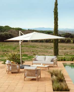 Sirte outdoor set with 3-seater sofa, 2 armchairs and aluminium table with wood-effect finish and ecru cushions