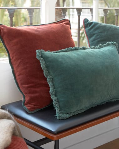 Julina 100% cotton velvet cushion cover in red with green border 45 x 45 cm