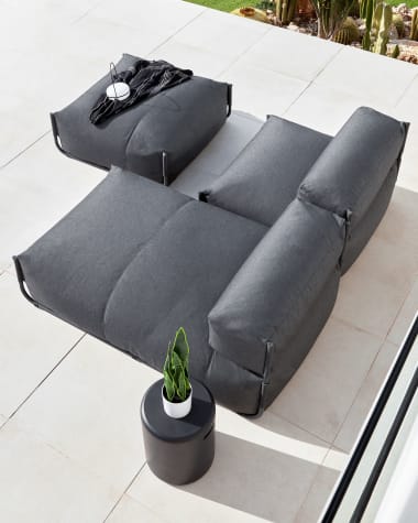 Taimi outdoor footrest made of concrete with black finish Ø 35 cm