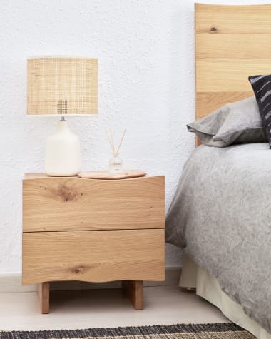 Rasha bedside table with oak veneer with natural finish 49 x 45 cm.